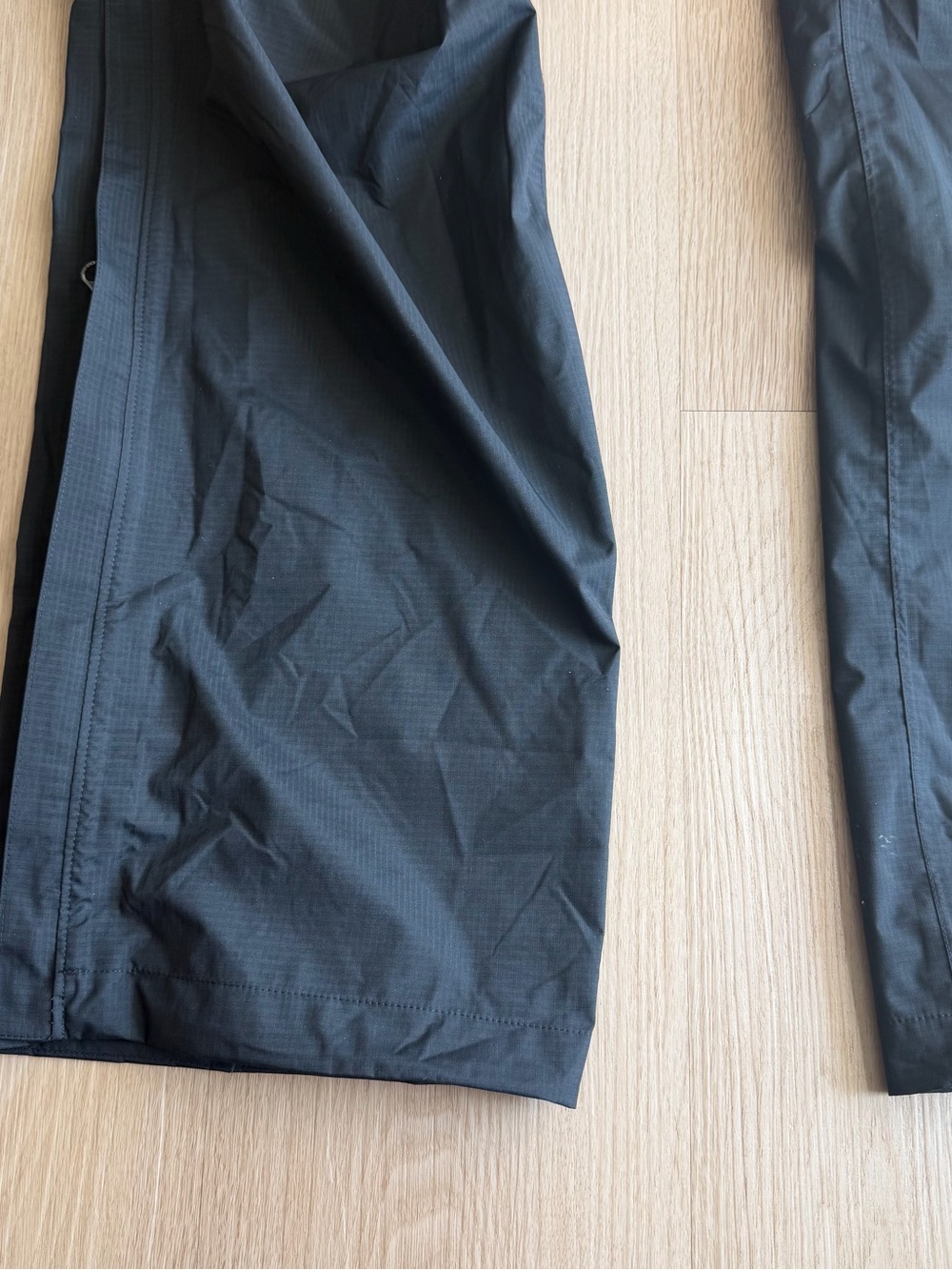 REI Co-op Women’s Hiking Rainier Rain Pants Black 2.5-layer HydroWall Size M - Picture 4 of 9
